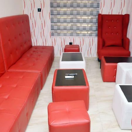 City Nest Hotel Ogombo 外观 照片